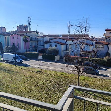 Casa Angela Parmaアパートメント エクステリア 写真